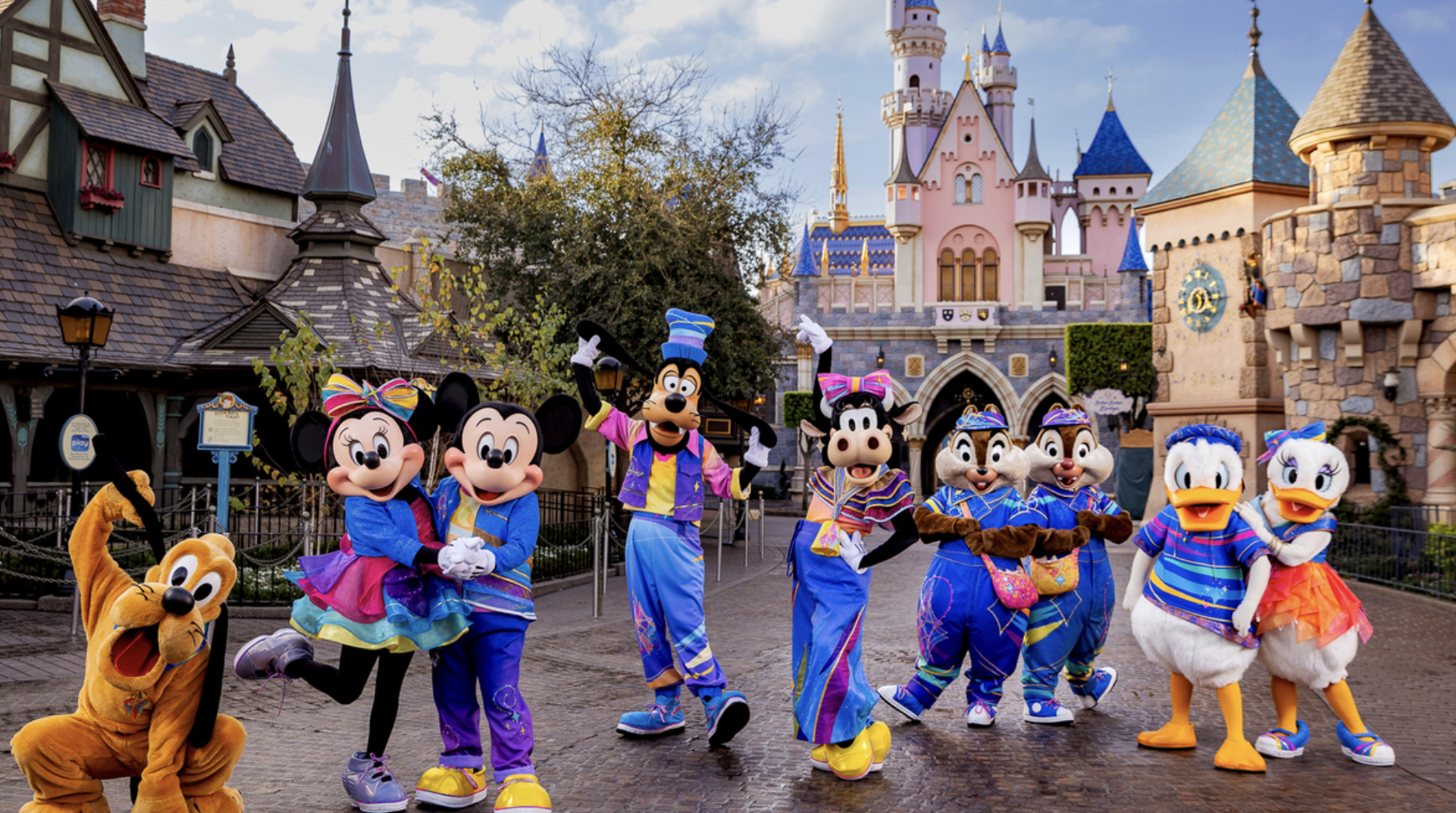 La Celebración del 70º Aniversario  del Disneyland Resort ya comenzó